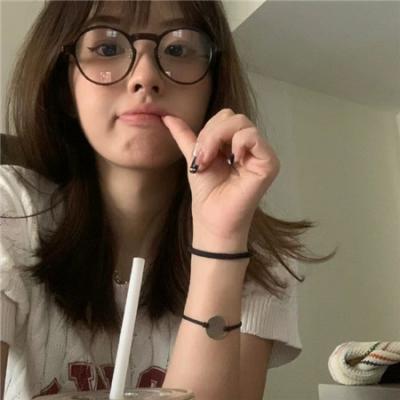 八岁清北卖鹅腿，校长叫我小孩哥